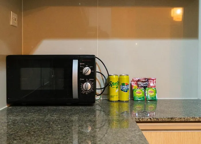 Aparthotel Solstice At Bgc- Modern & Stylish 1br In Uptown Bgc 4*