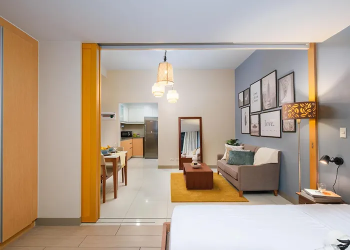 Aparthotel Solstice At Bgc- Modern & Stylish 1br In Uptown Bgc 4*