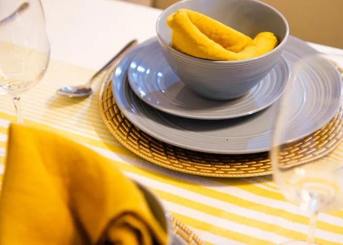 Aparthotel Solstice At Bgc- Modern & Stylish 1br In Uptown Bgc Manila