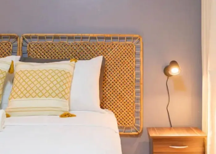 Solstice At Bgc- Modern & Stylish 1br In Uptown Bgc Aparthotel 4*