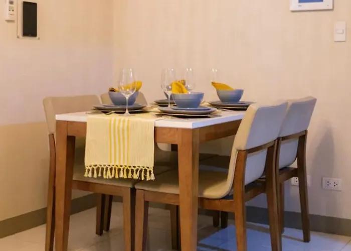Solstice At Bgc- Modern & Stylish 1br In Uptown Bgc 4*