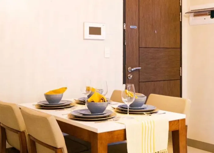 Aparthotel Solstice At Bgc- Modern & Stylish 1br In Uptown Bgc